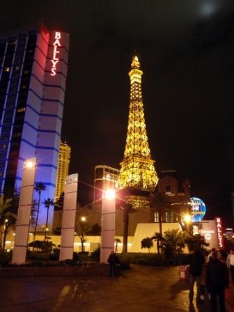 Torre Eiffel Las Vegas nocturna